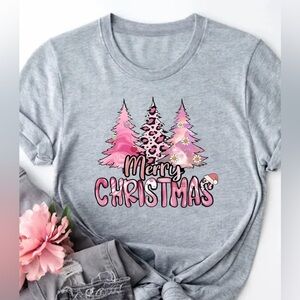 1231. 🎉🎄Women’s Short Sleeve Christmas Shirt